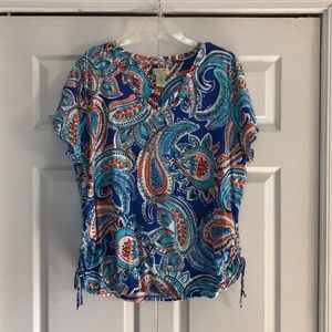 Plus size short sleeved shirt